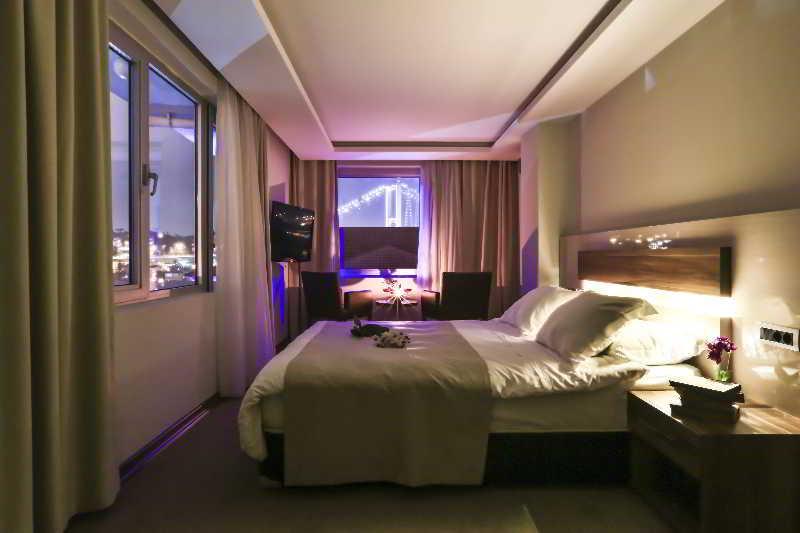 Malta Bosphorus Hotel Estambul Exterior foto